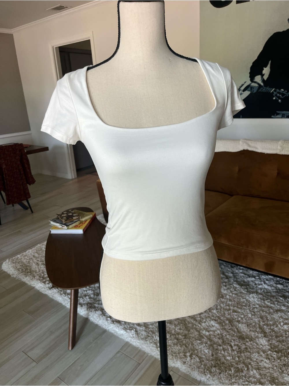 Sincerely Jules White Square-Neck Crop Top